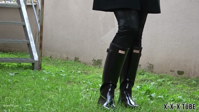 Mistress gaia hunter cleaner
