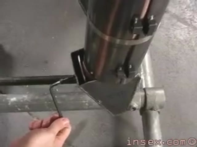 Insex hook boot live feed from april 21th 2001 yx 411